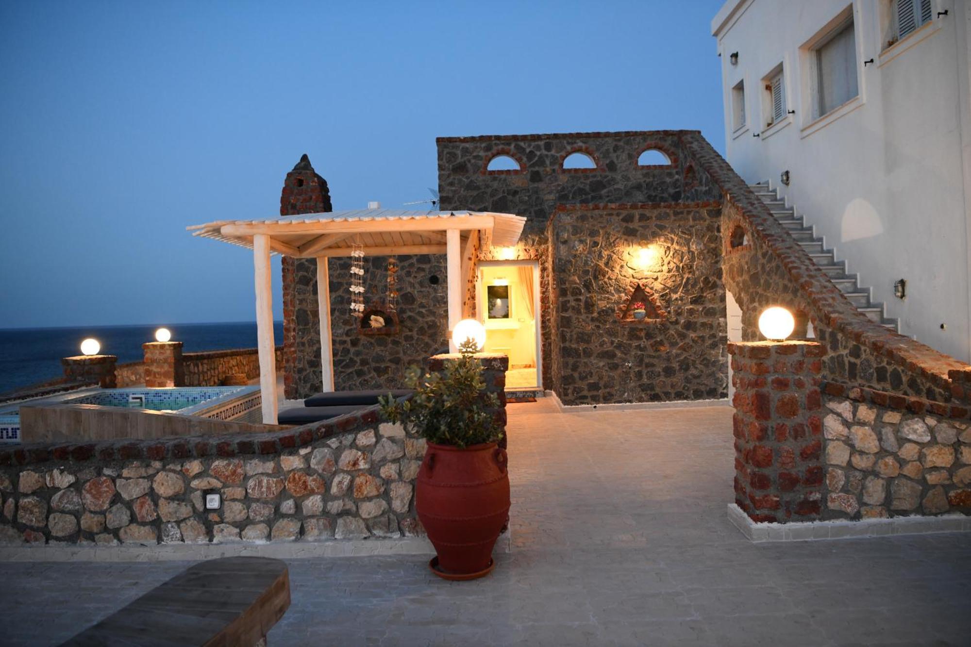 Starlight Luxury Seaside Villa & Suites อิเมโรวิยอน ภายนอก รูปภาพ